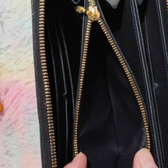 Authentic Louis Vuitton Vernis Leopard Zip Around Wallet CA0131 - Picture 11 of 16